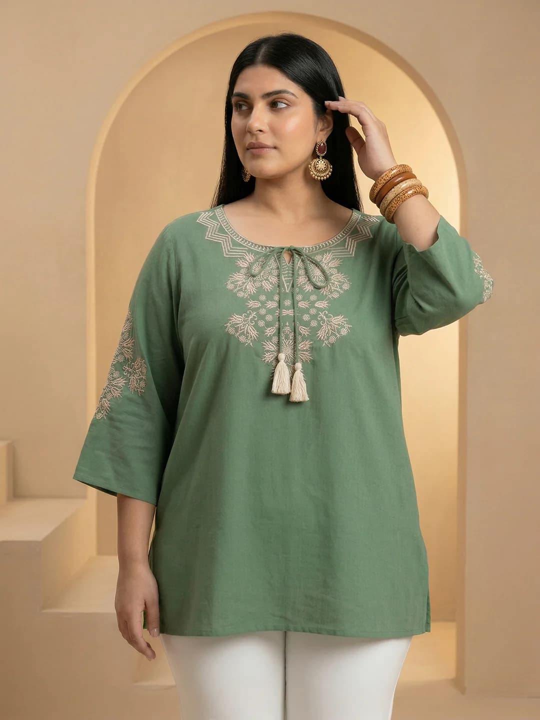 Women's Gloplus Green Floral Embroidered Yoke Round Neck Tie-Up Detail Plus Size Tunic