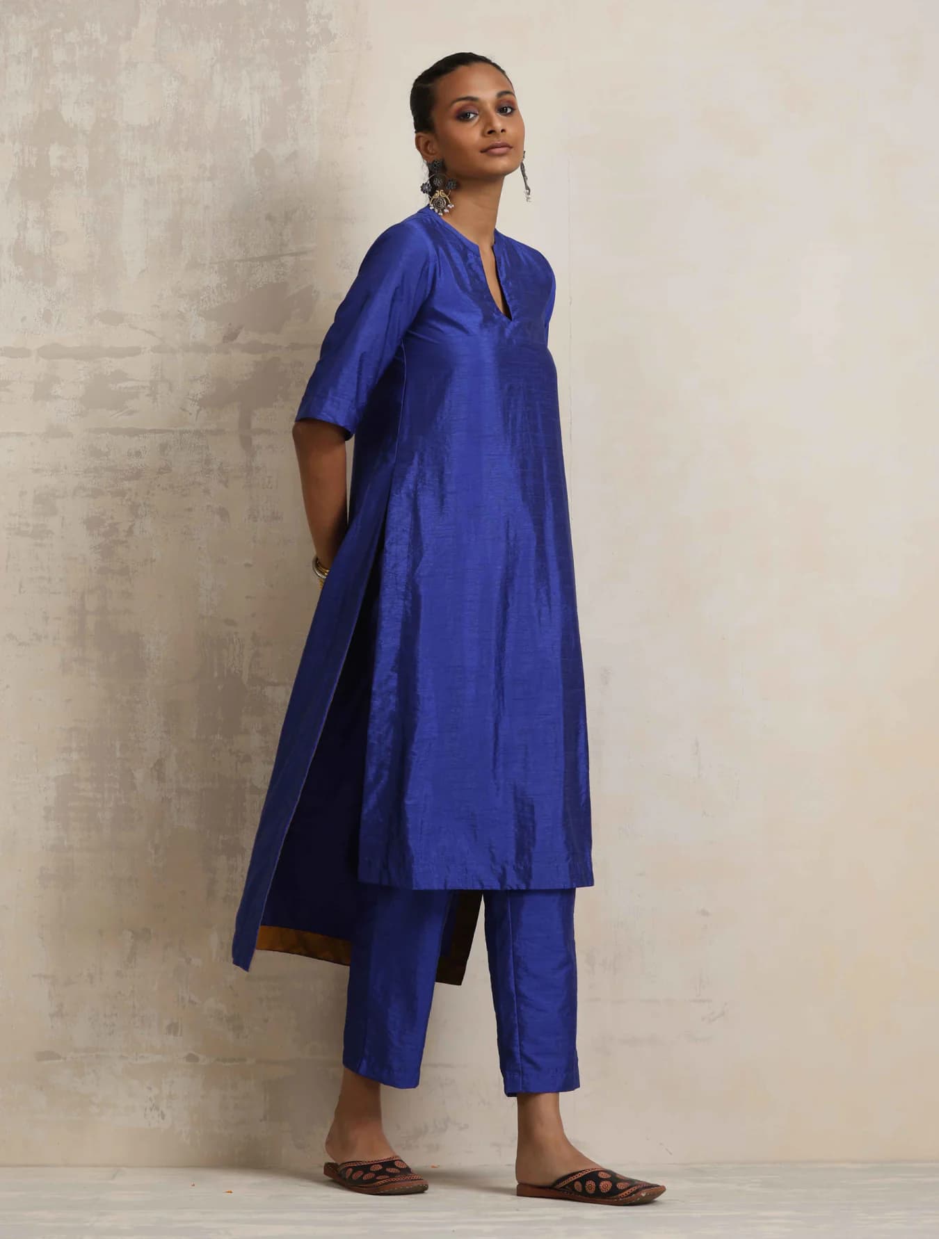Women's Blue Festive Regular Fit Solid Half Sleeves Silk Plus Size Kurta Set