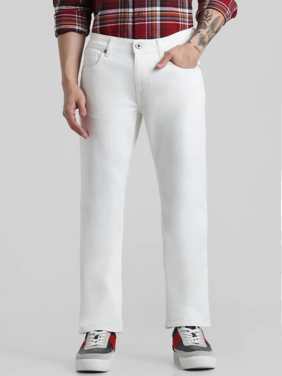 Men's White Casual Regular Fit Solid Mid Rise Jeans