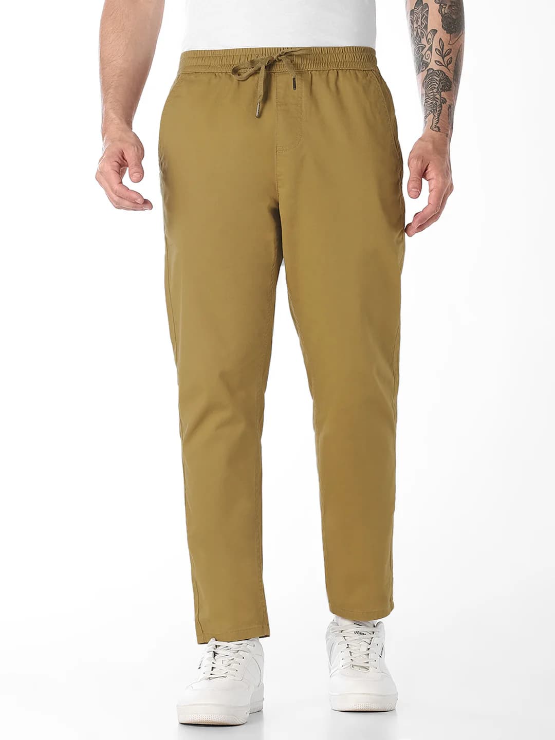 Men's Beige Casual Regular Fit Solid Low Rise Trouser