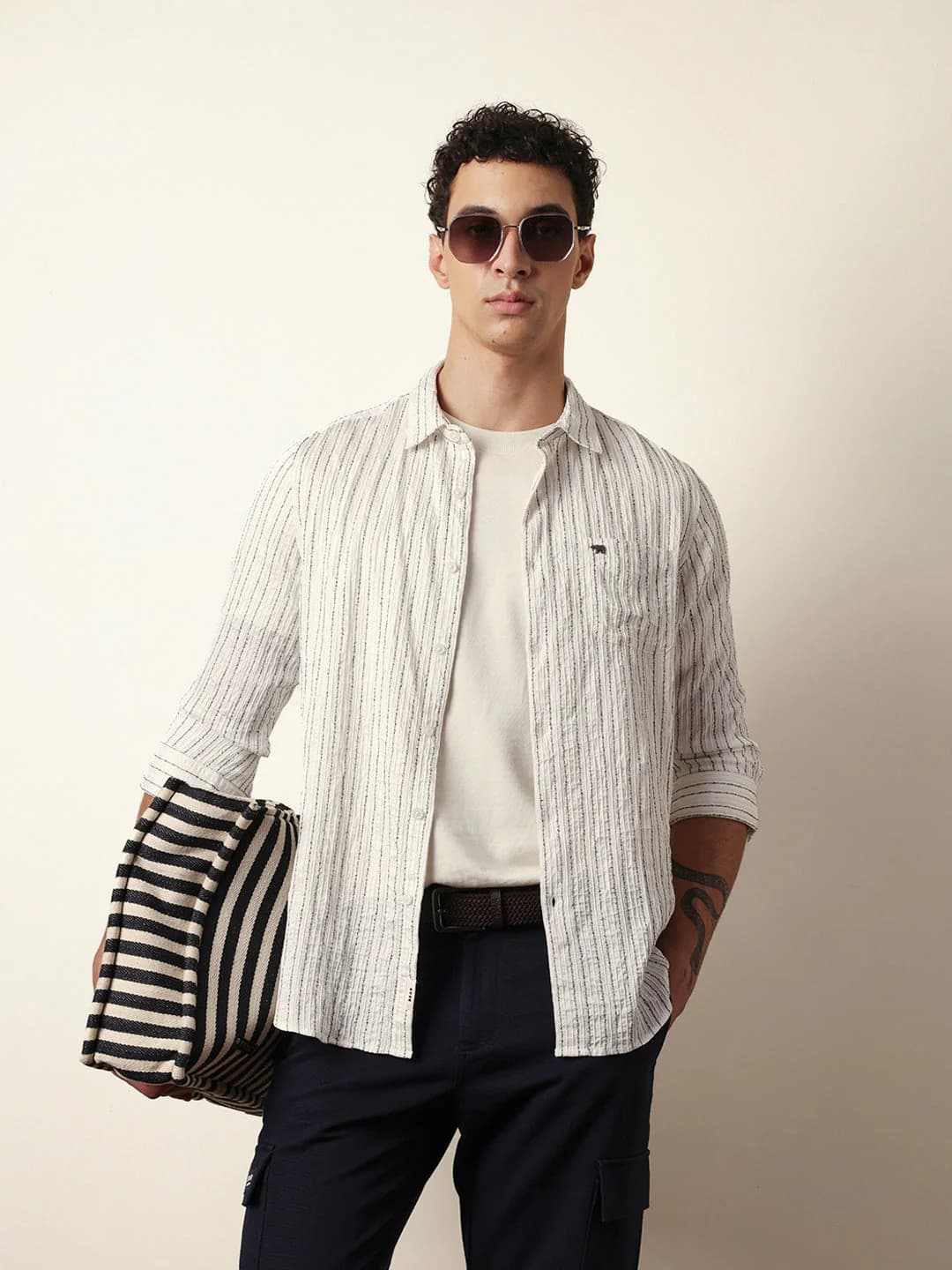 Men's White Vertical Seersucker Pinstripe Slim Fit Casual Shirt