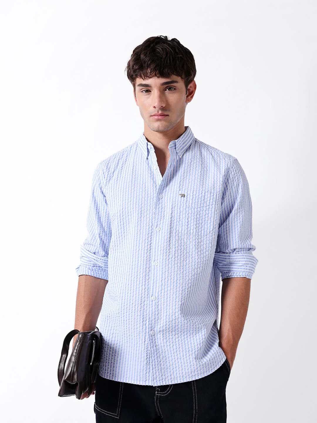 Men's Blue and White Vertical Crinkled Pinstripe Slim Fit Casual Shirt