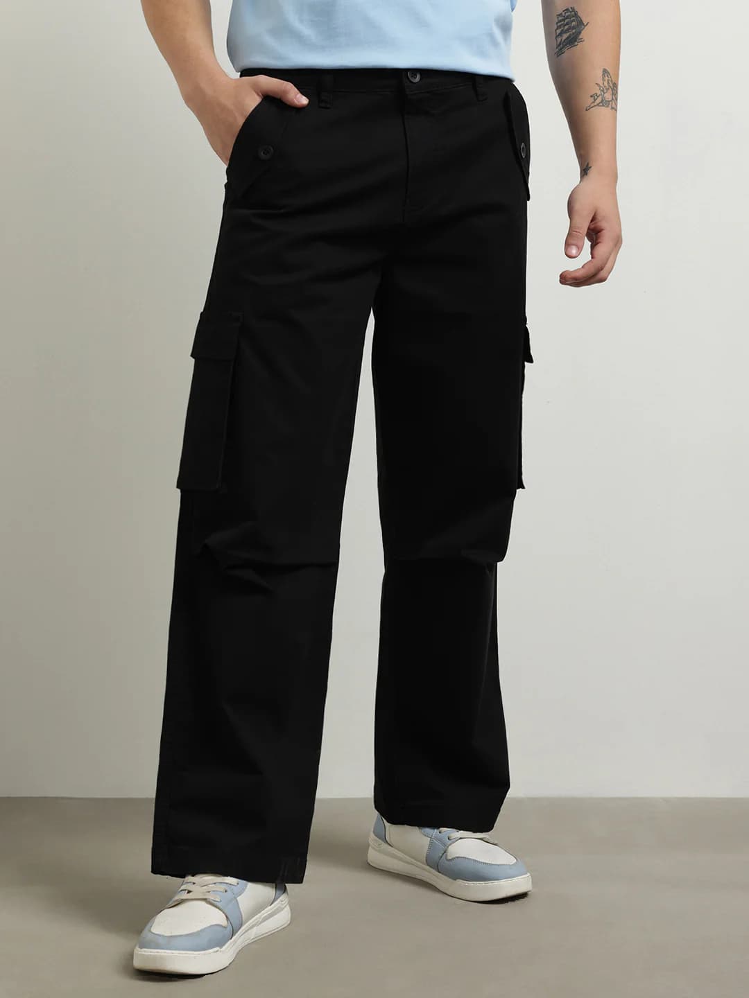 Men's Black Casual Baggy Fit Mid Rise Cargos