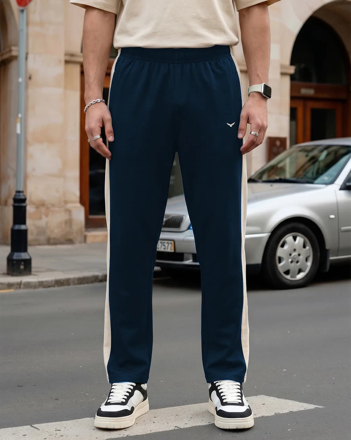 Men's Navy Casual Straight Fit Mid Rise Trackpant