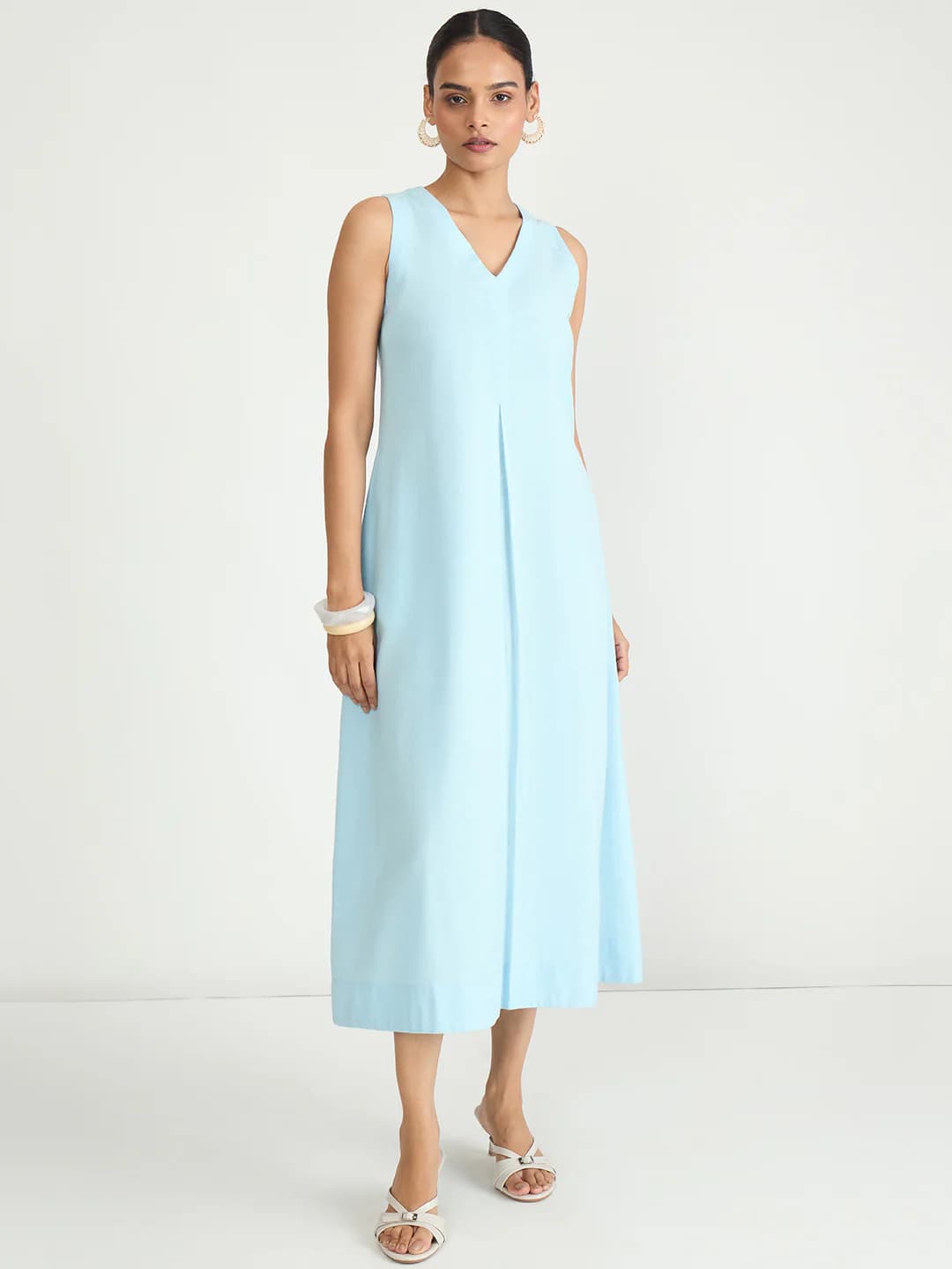 Women's Blue Casual Solid A-Line V-Neck Dress