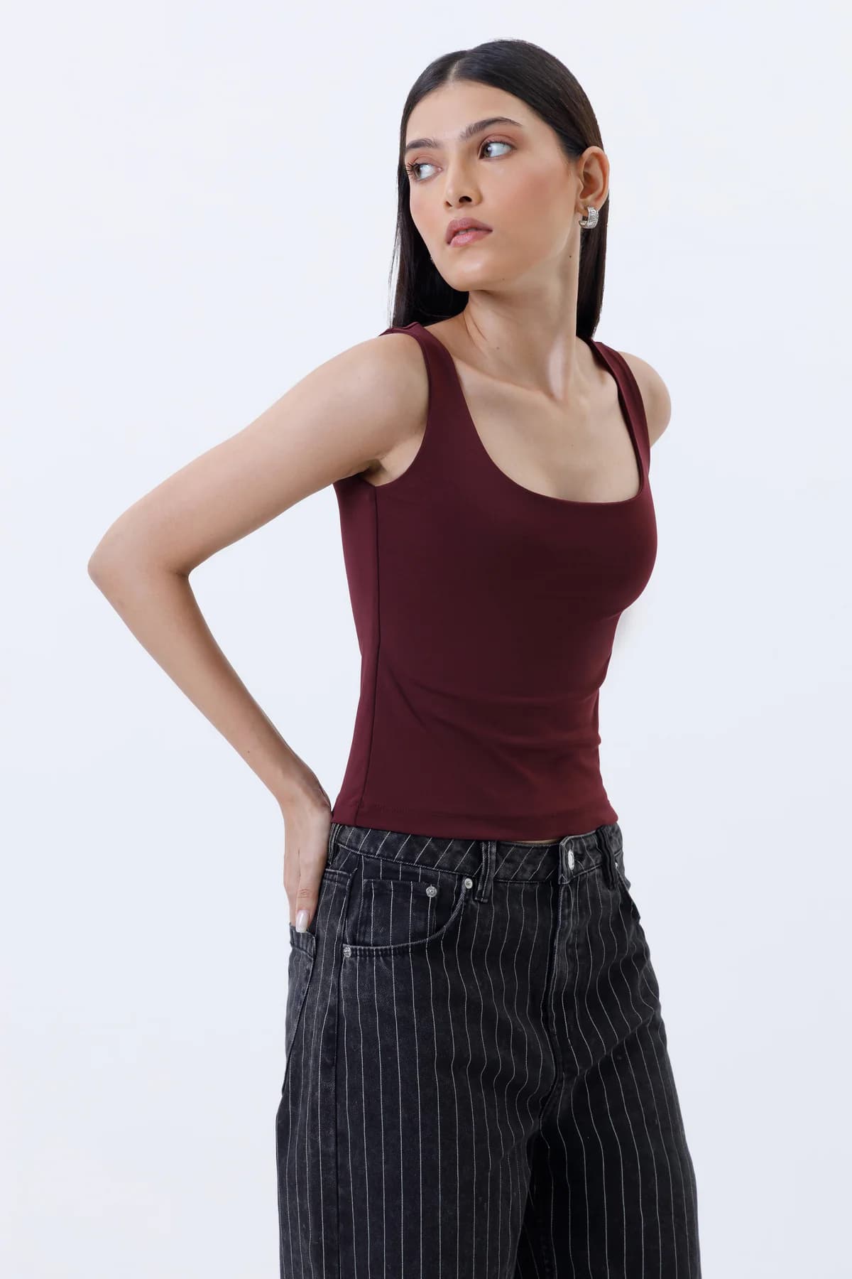Women's Red Casual Regular Fit Solid Sleeveless Tank
