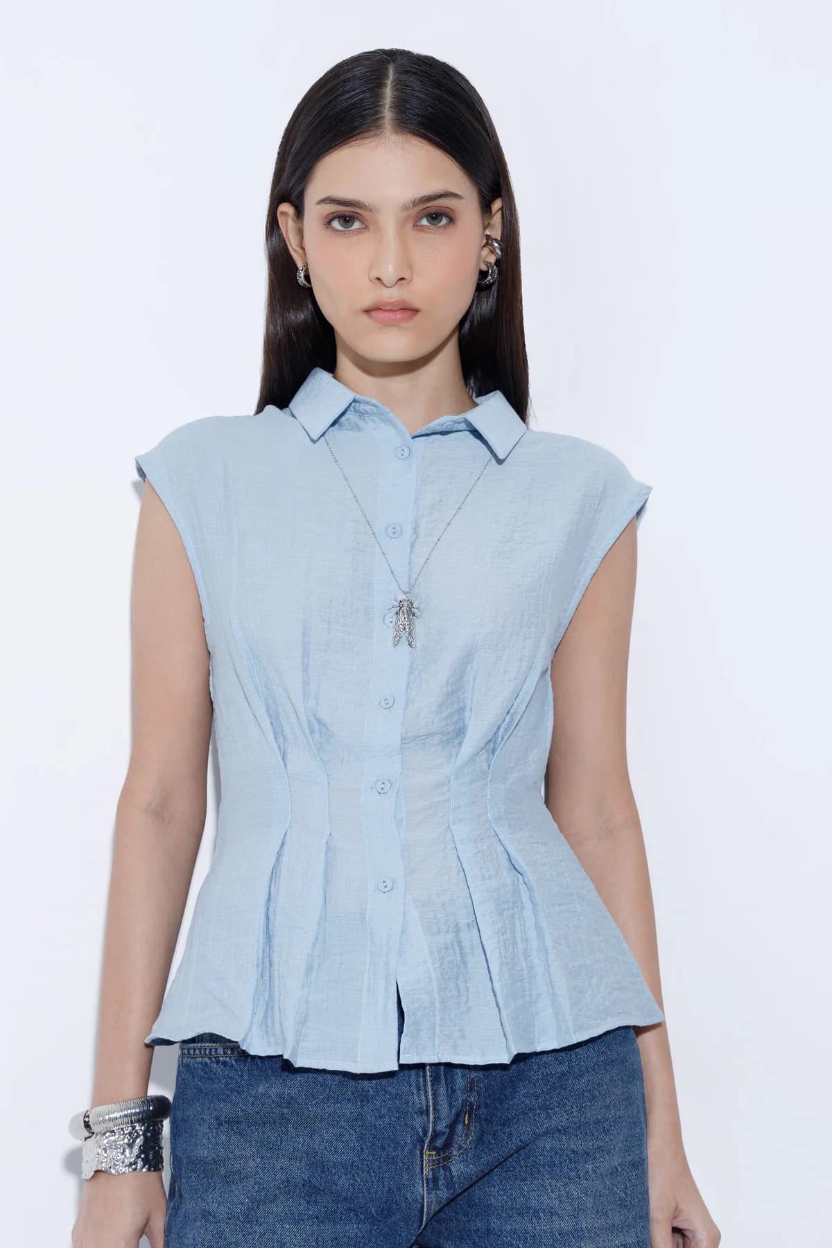 Women's Blue Casual Regular Fit Solid Sleeveless Shirt