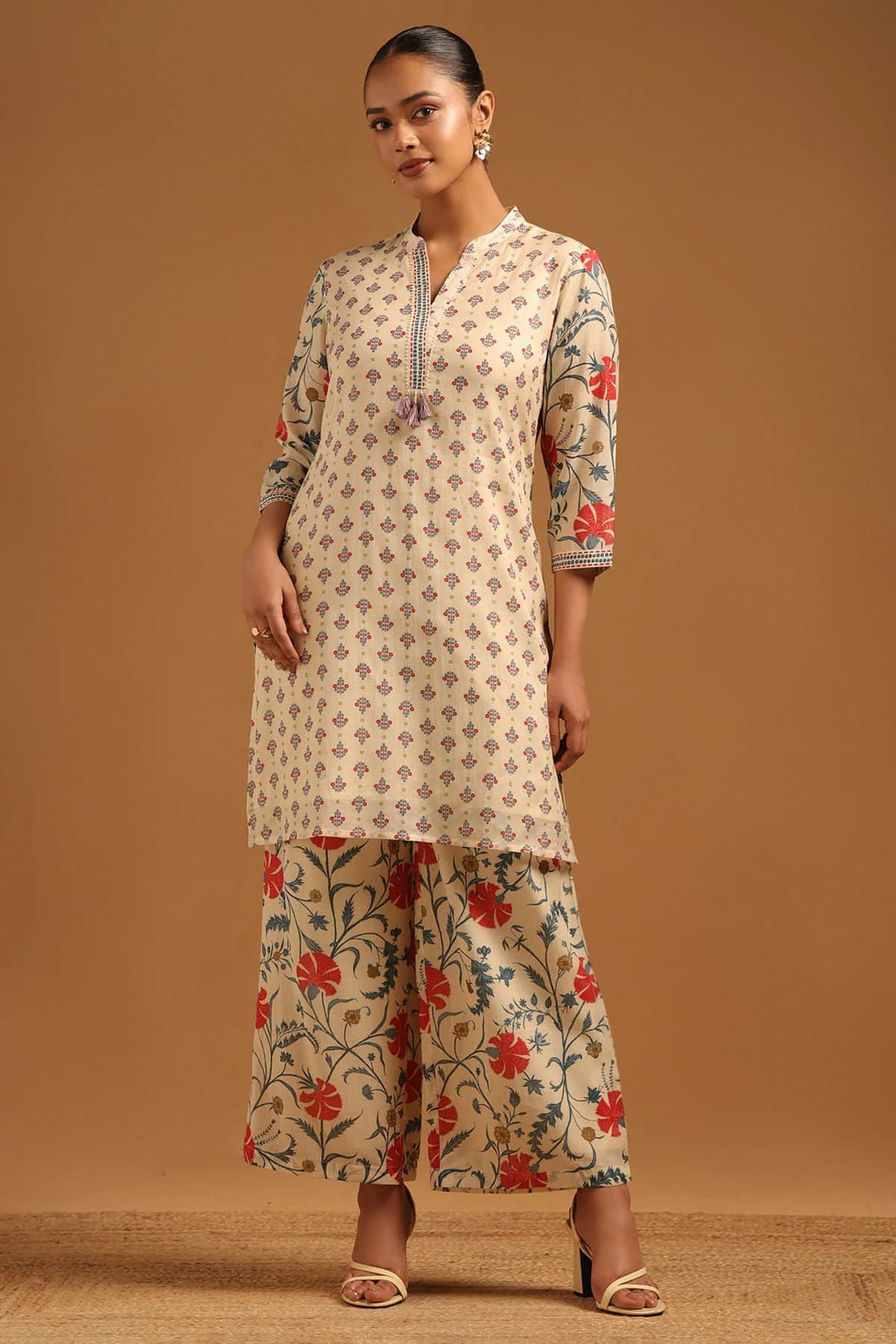 Women's Cream Festive Printed Straight Mandarin Collar Tunic With Palazzo