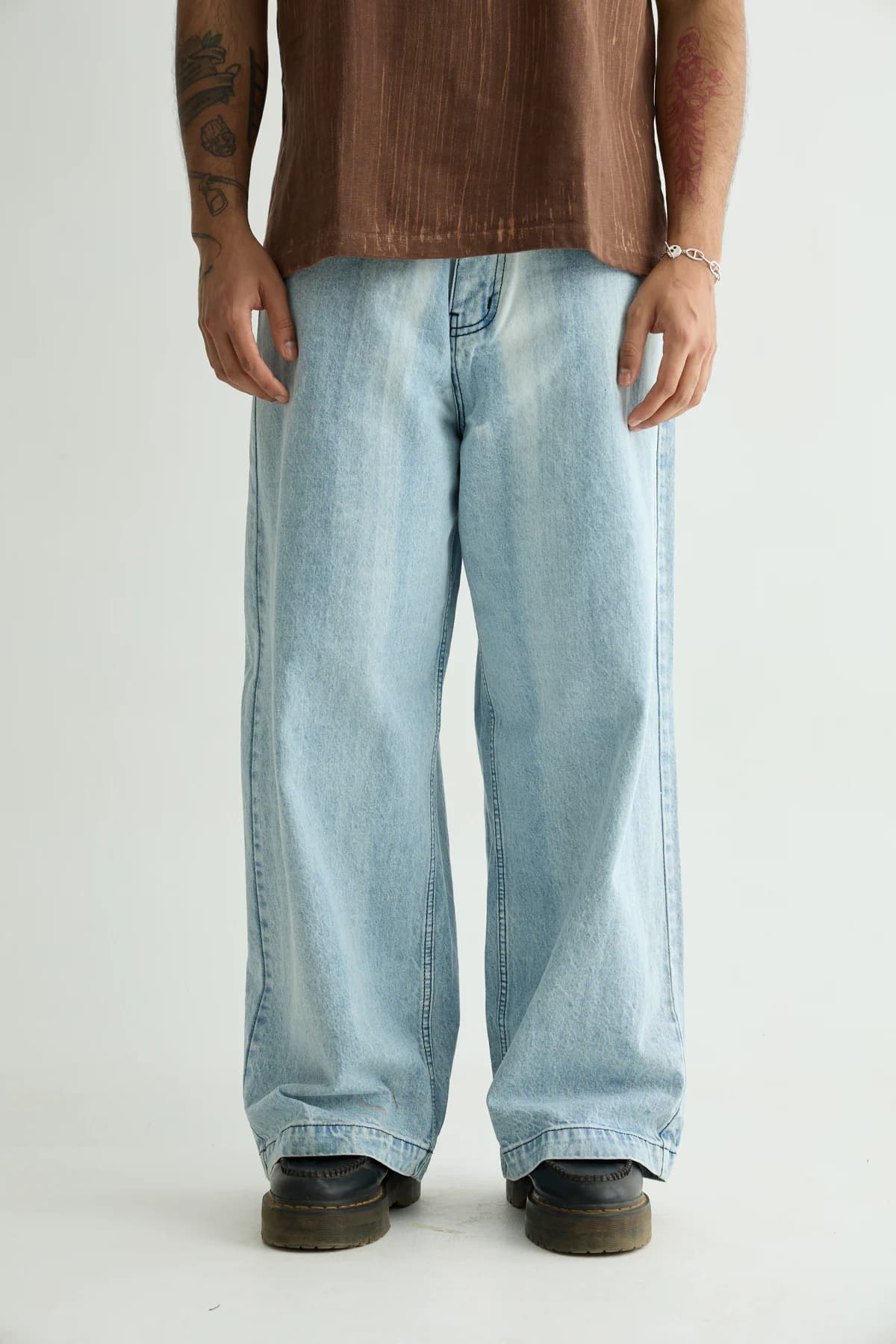 Unisex Blue Casual Solid Faded Baggy Fit Jeans