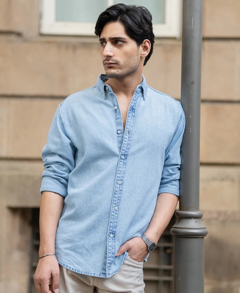 Men's Blue Casual Solid Regular Fit Shirt