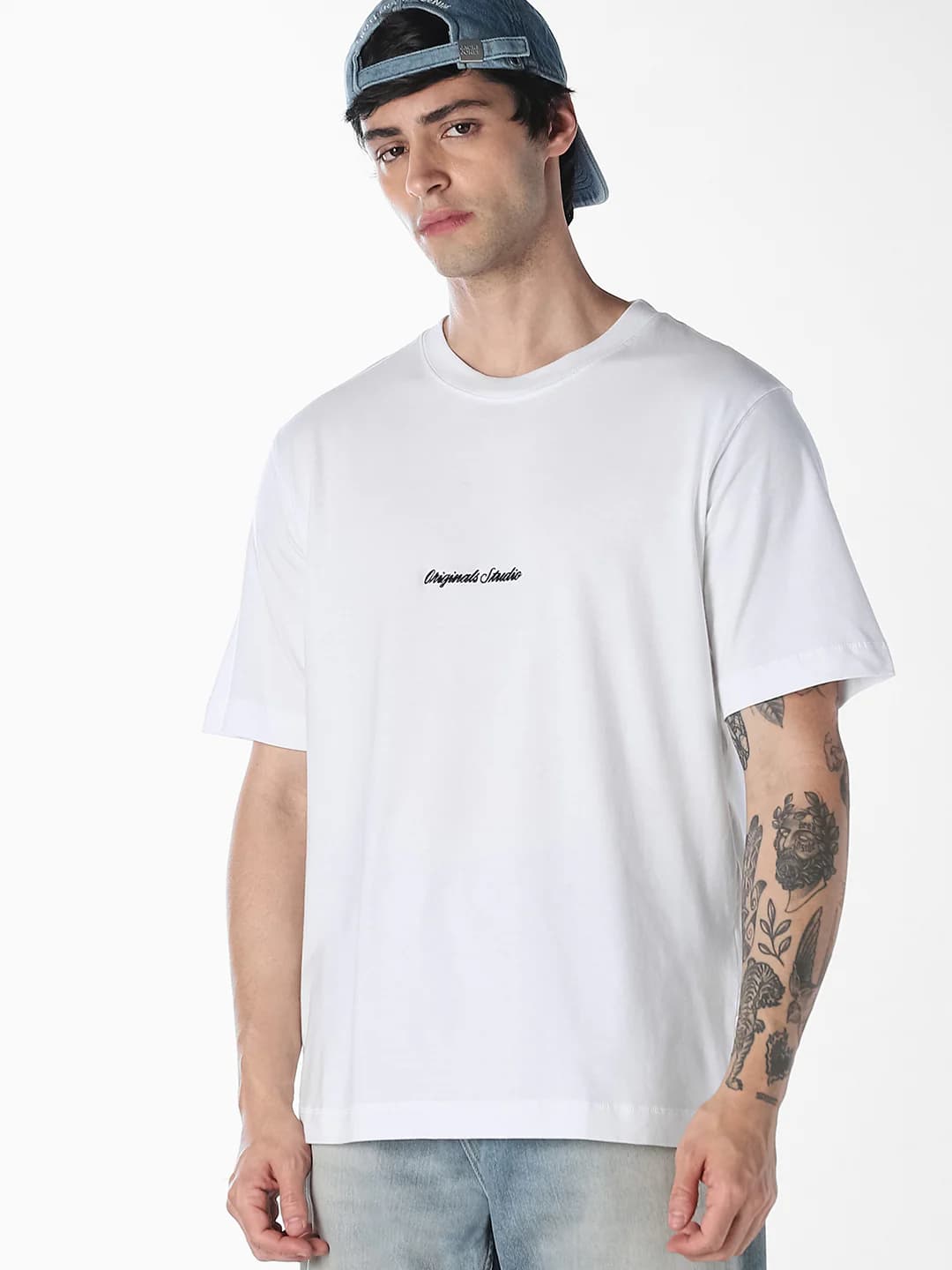 Men's Relaxed Fit Embroidered Logo White T-shirt