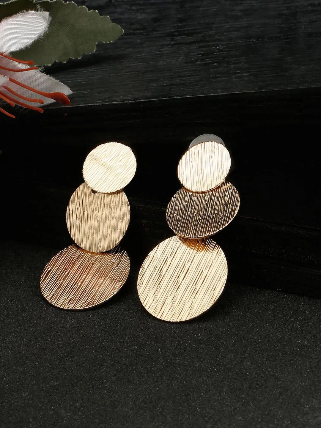 Women's Gold Contemporary Drop Earrings