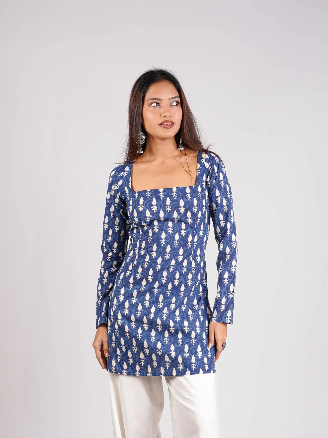 Women's Blue Casual Full Sleeves Shikha Sleeved Corset Kurti