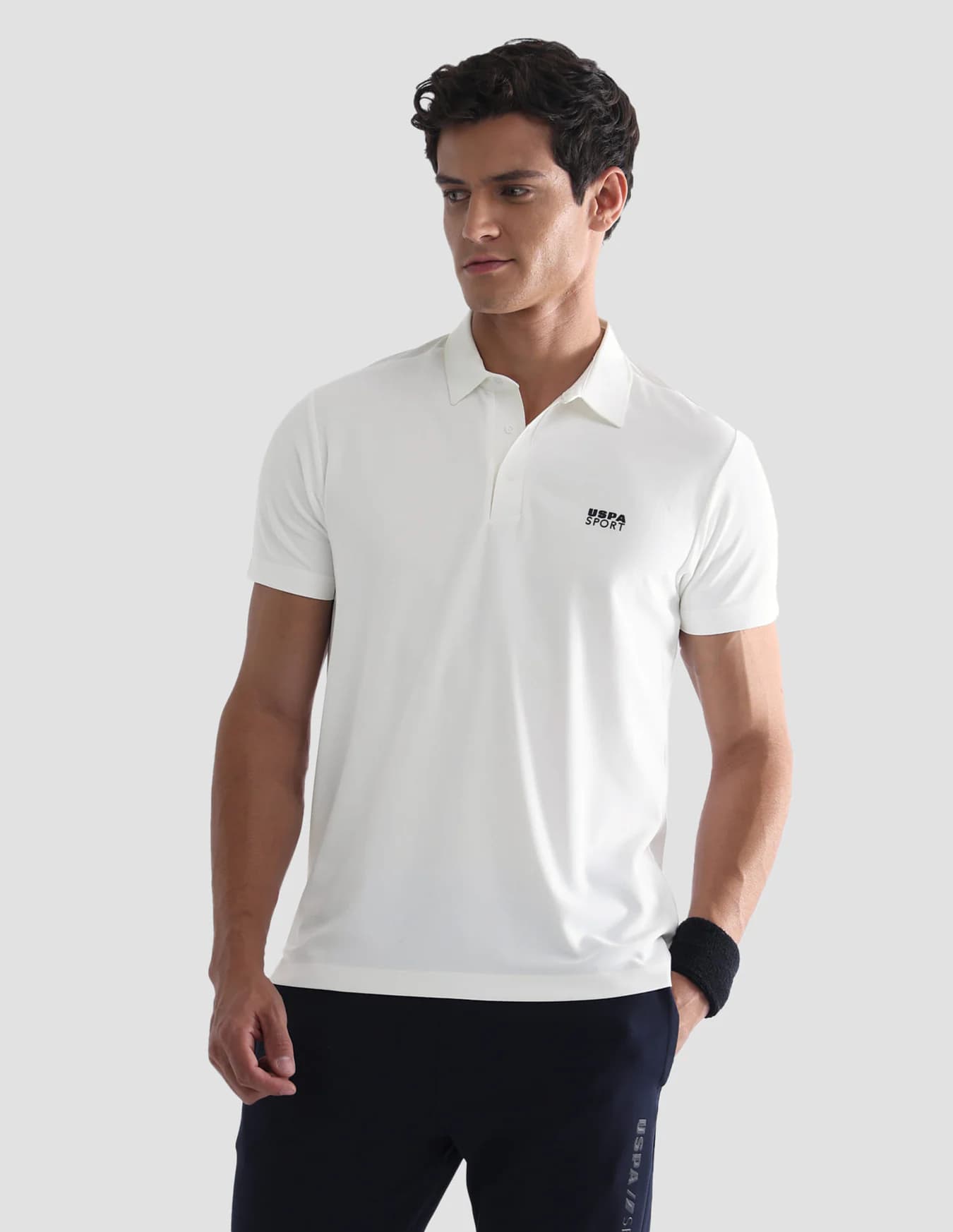 Men's Off White Sports Half Sleeves Solid Slim Fit Active Polo Tshirt