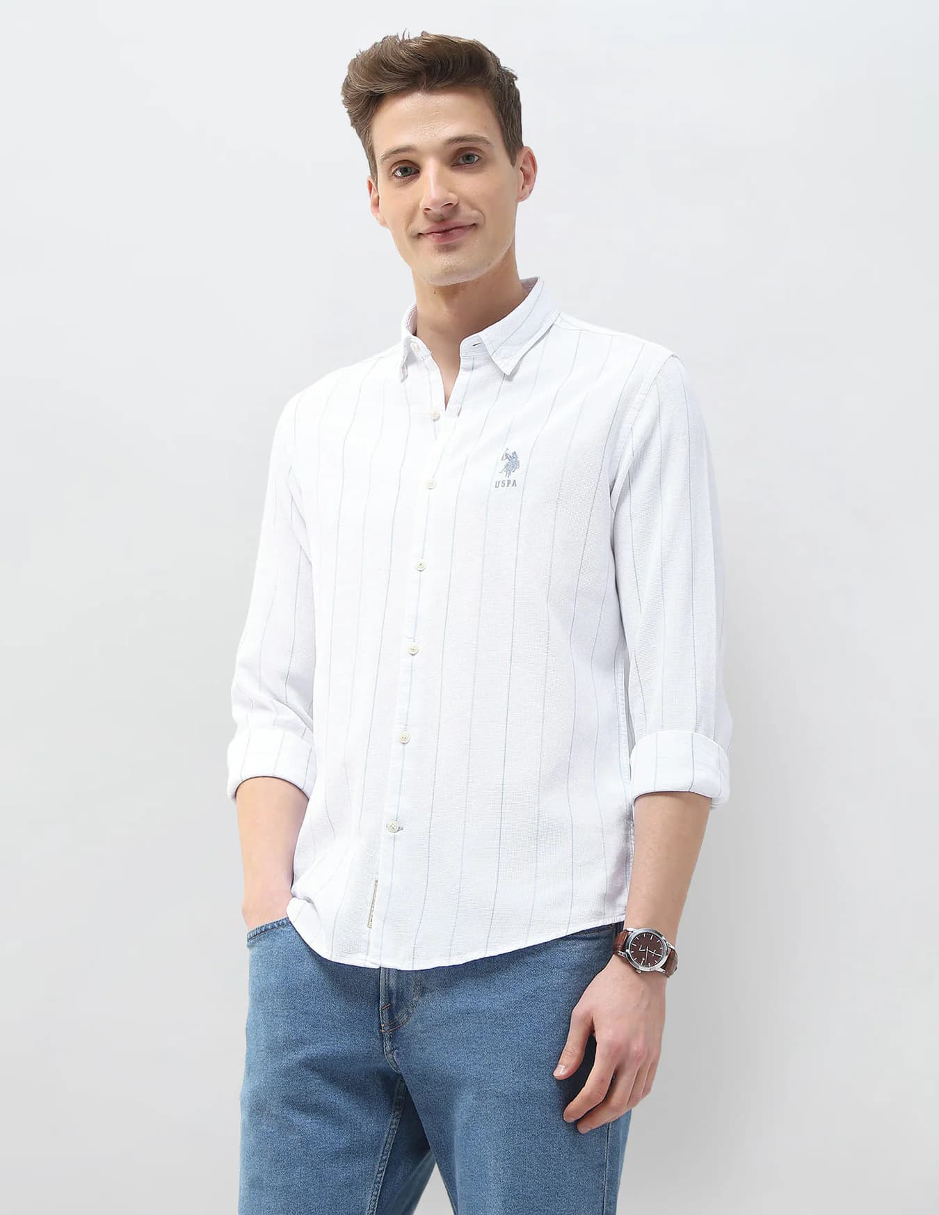 Men's White Casual Regular Fit Full Sleeves Cutaway Collar Shirt