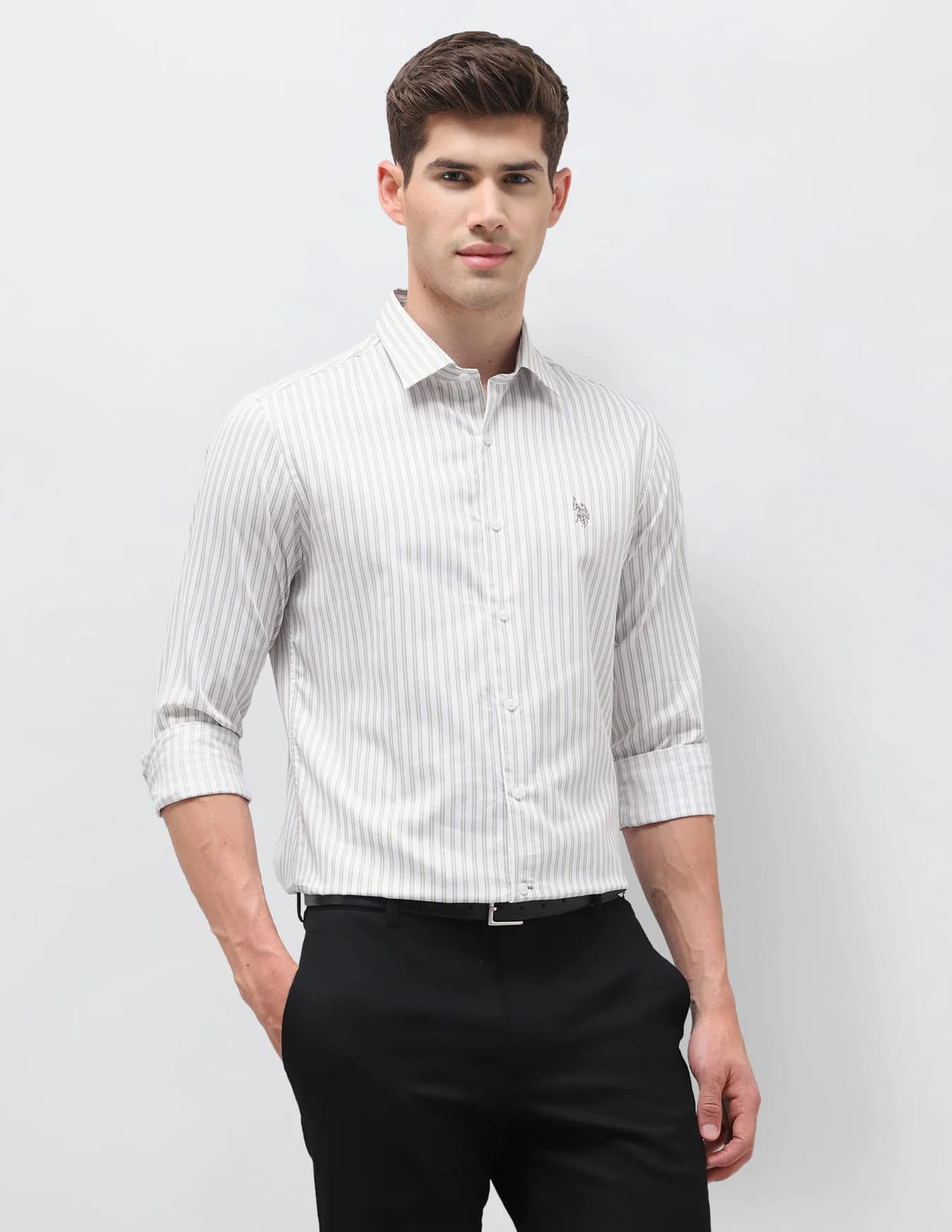 Men's Beige Casual Regular Fit Full Sleeves Cutaway Collar Shirt