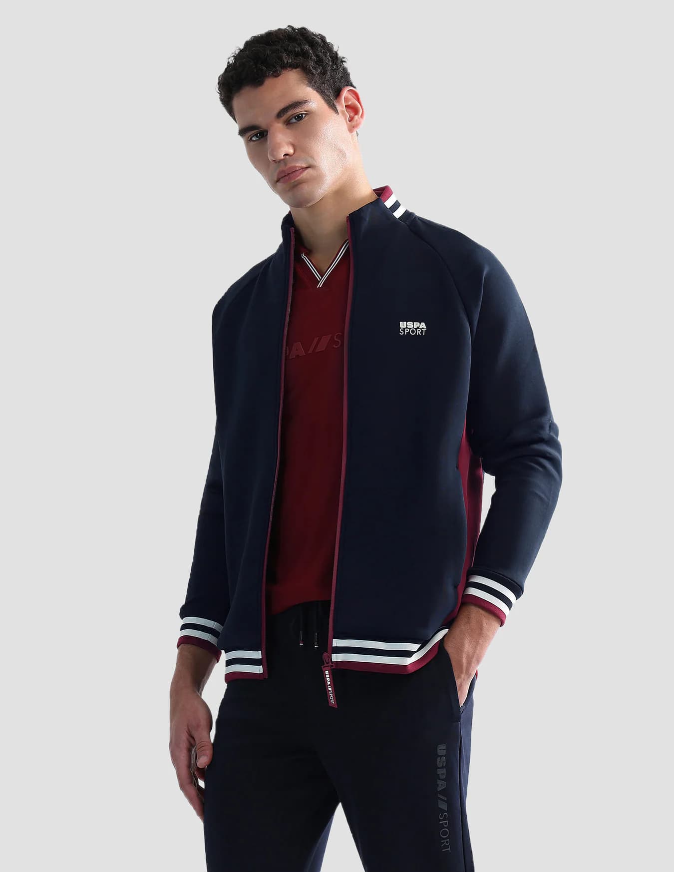 Men's Blue Sports Regular Fit Solid Full Sleeves Sweatshirt