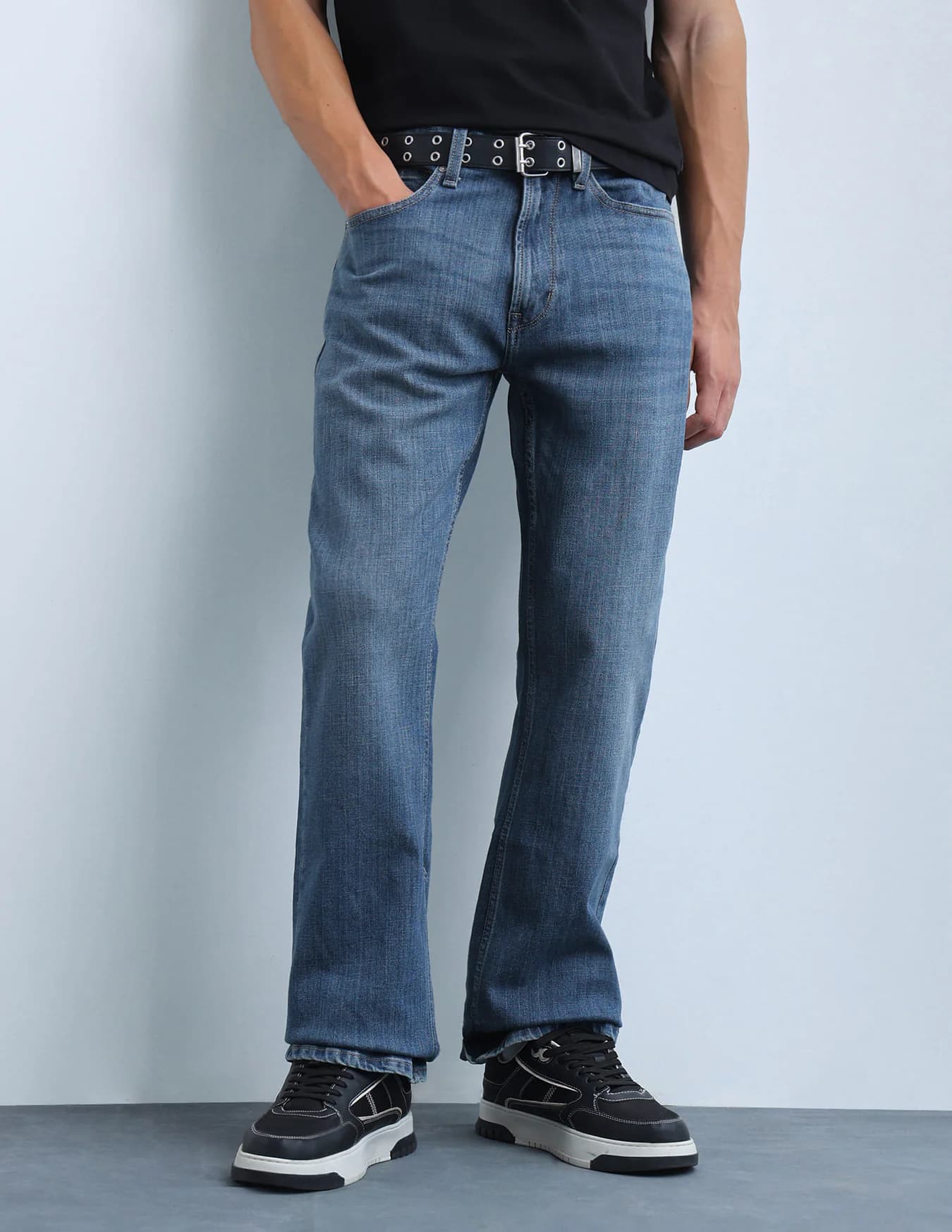 Men's Blue Casual Bootcut Fit Mid Rise Jeans