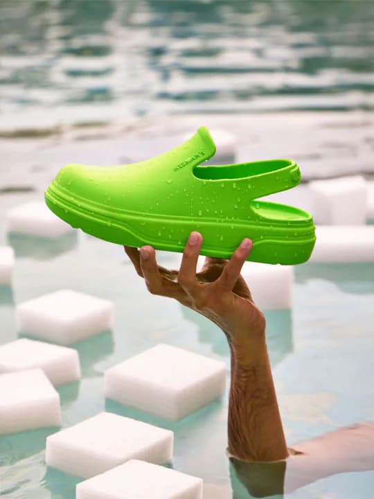 Men's Green Casual Flat Knitted Round Toe Clogs