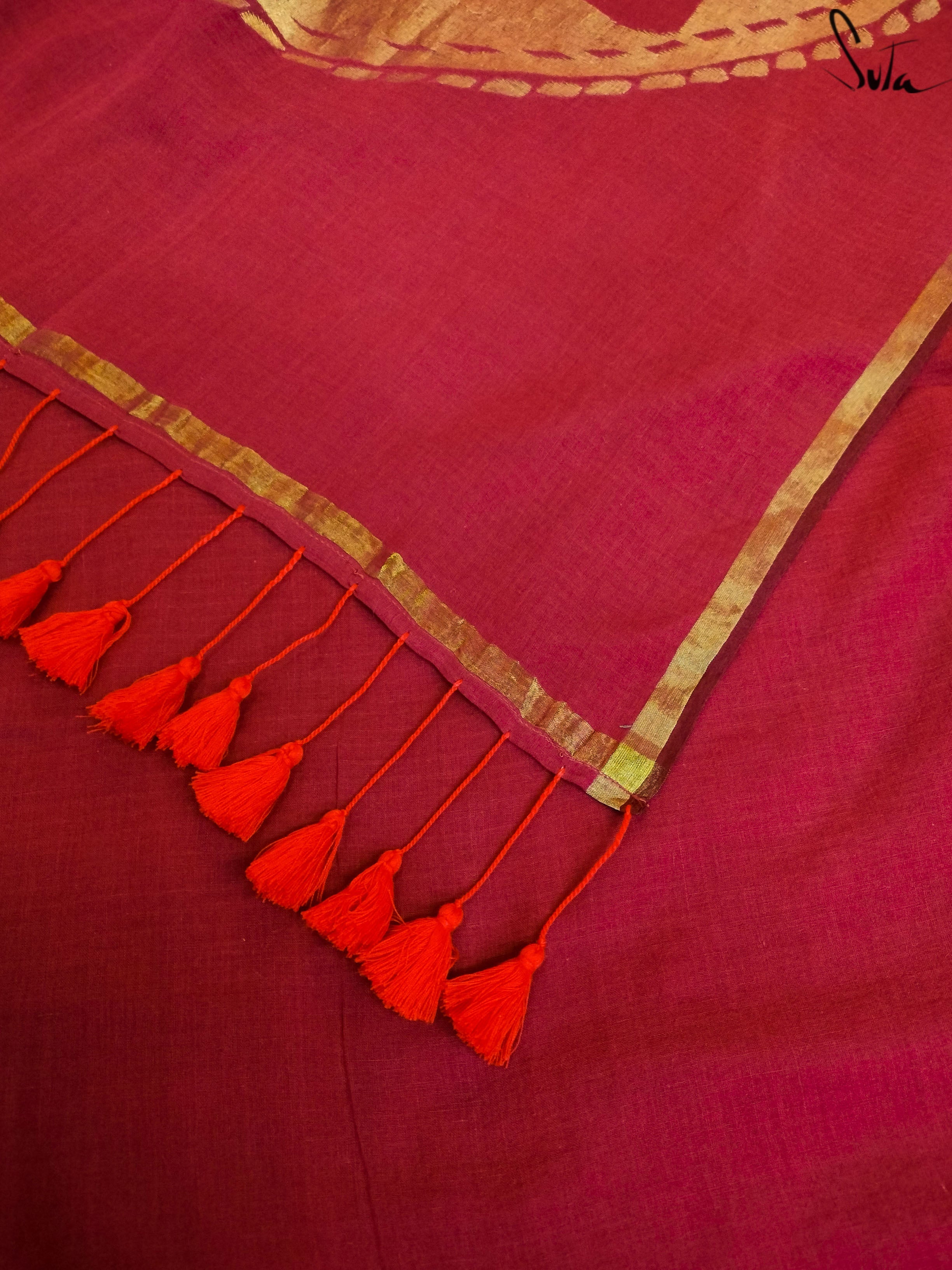 Cotton Red without Blouse Piece Saree